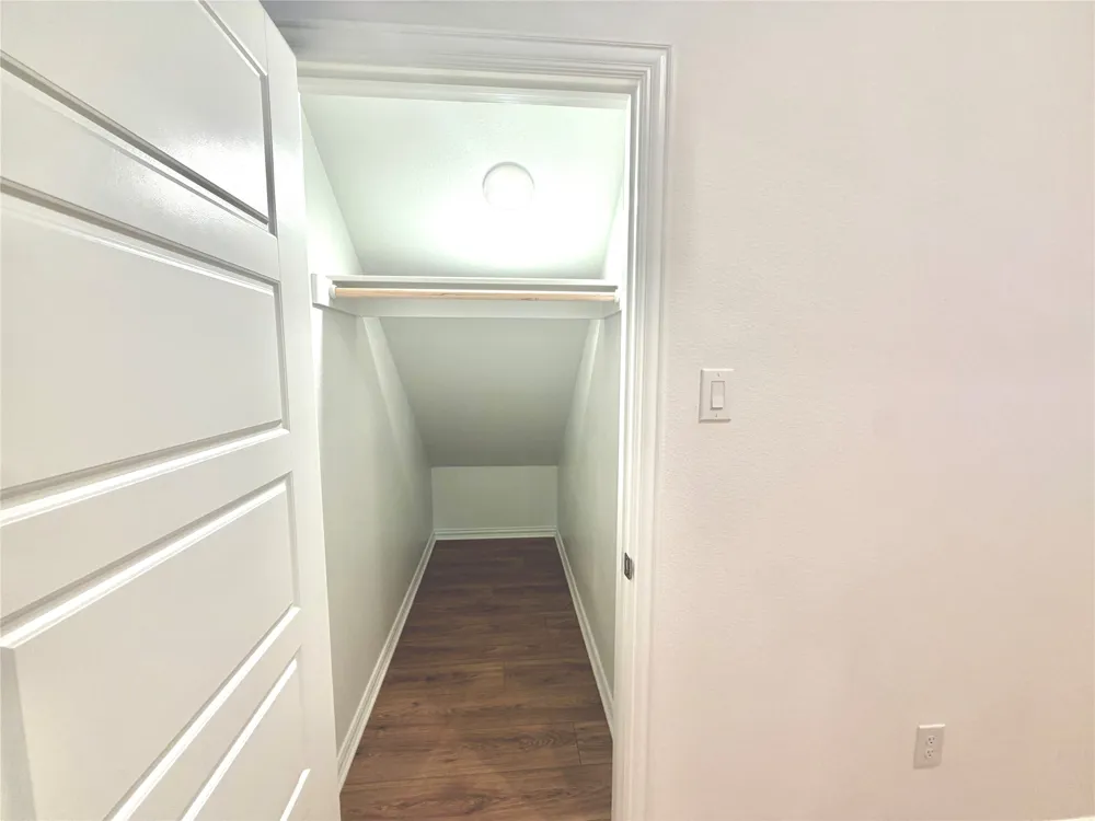 1609 Gulin Royse City, TX 75189