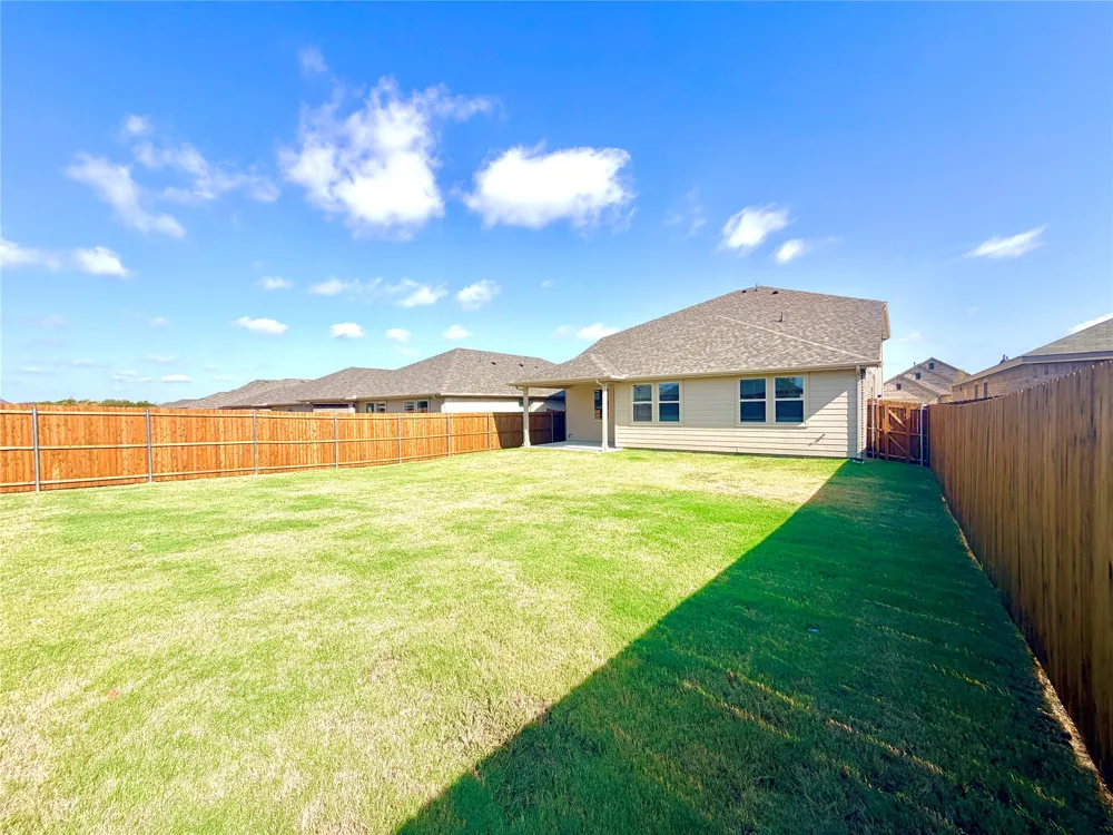 1609 Gulin Royse City, TX 75189