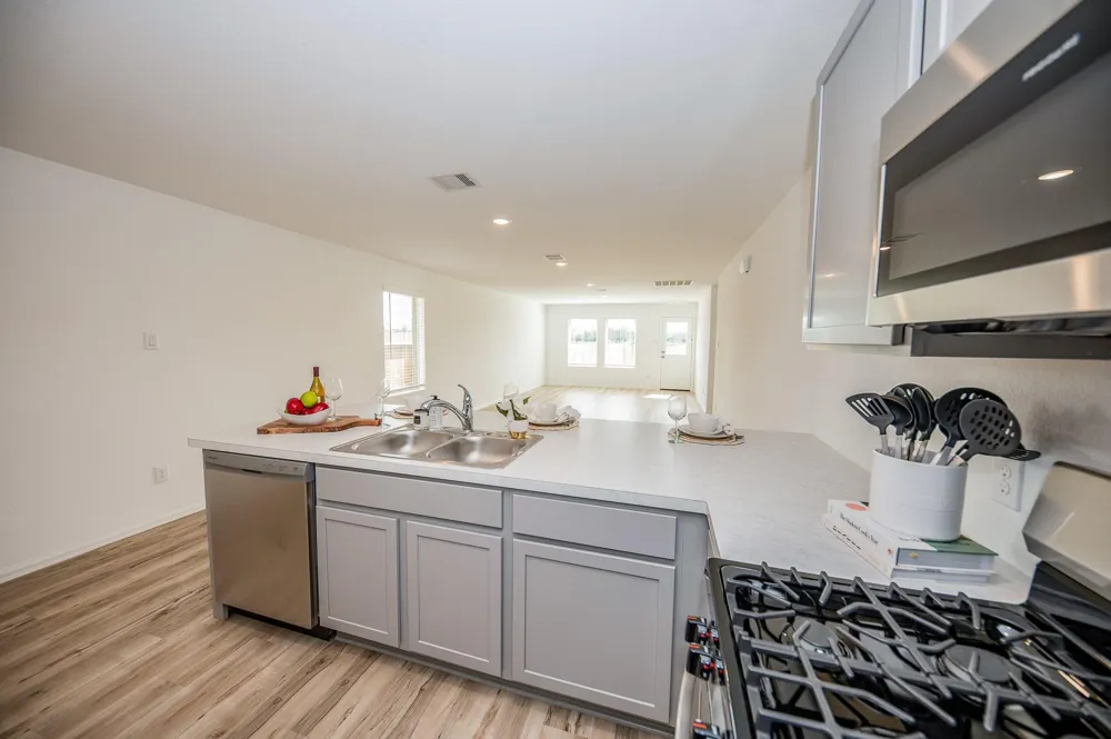 140 Austin Street Angleton, TX 77515
