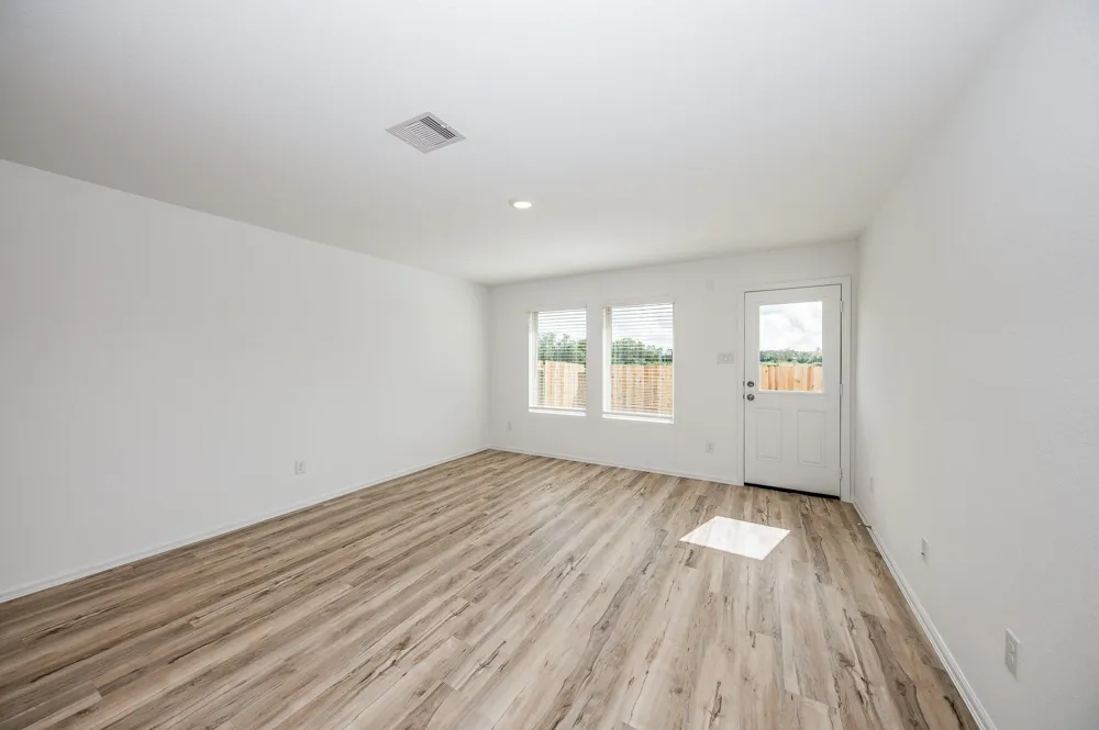 140 Austin Street Angleton, TX 77515