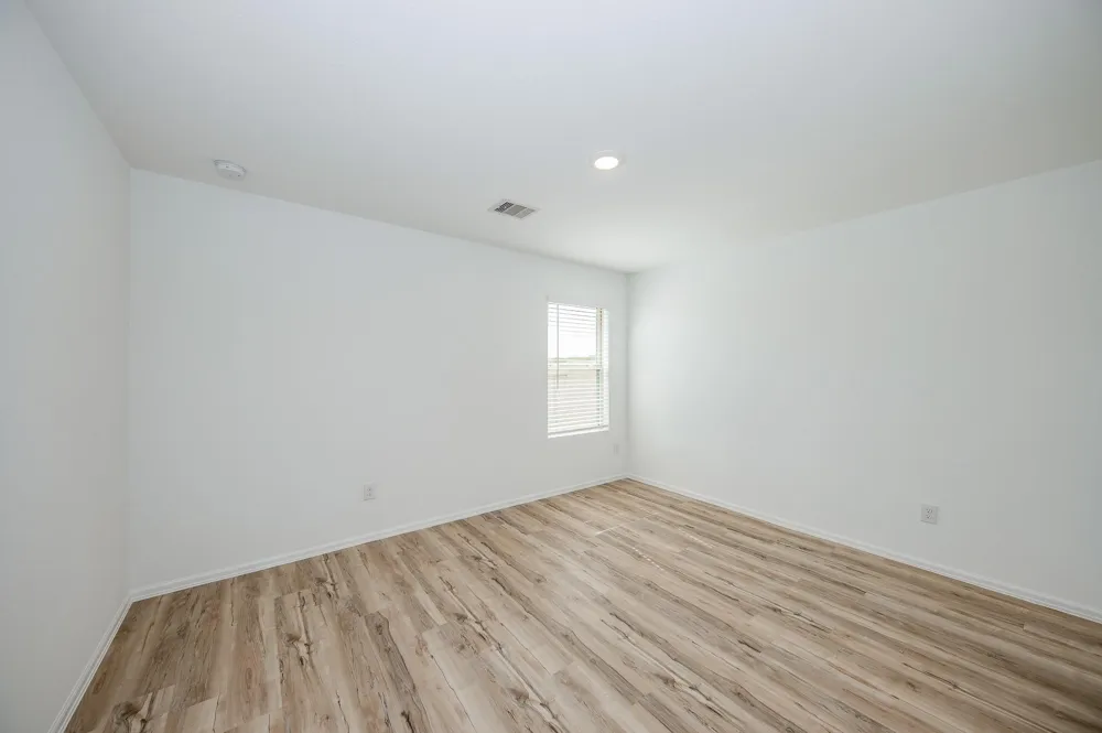 140 Austin Street Angleton, TX 77515