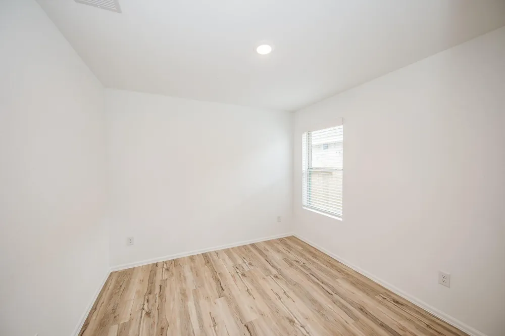 140 Austin Street Angleton, TX 77515