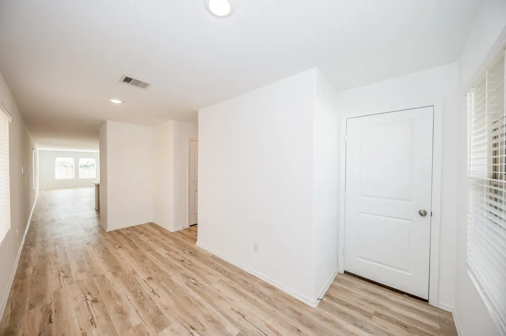 140 Austin Street Angleton, TX 77515