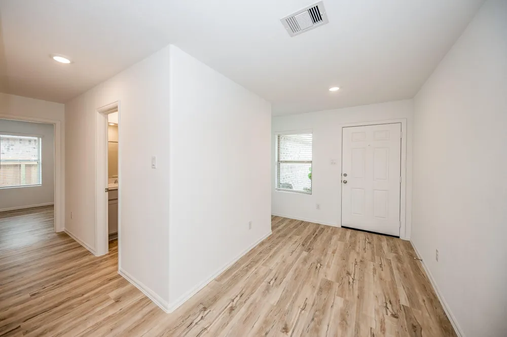 140 Austin Street Angleton, TX 77515