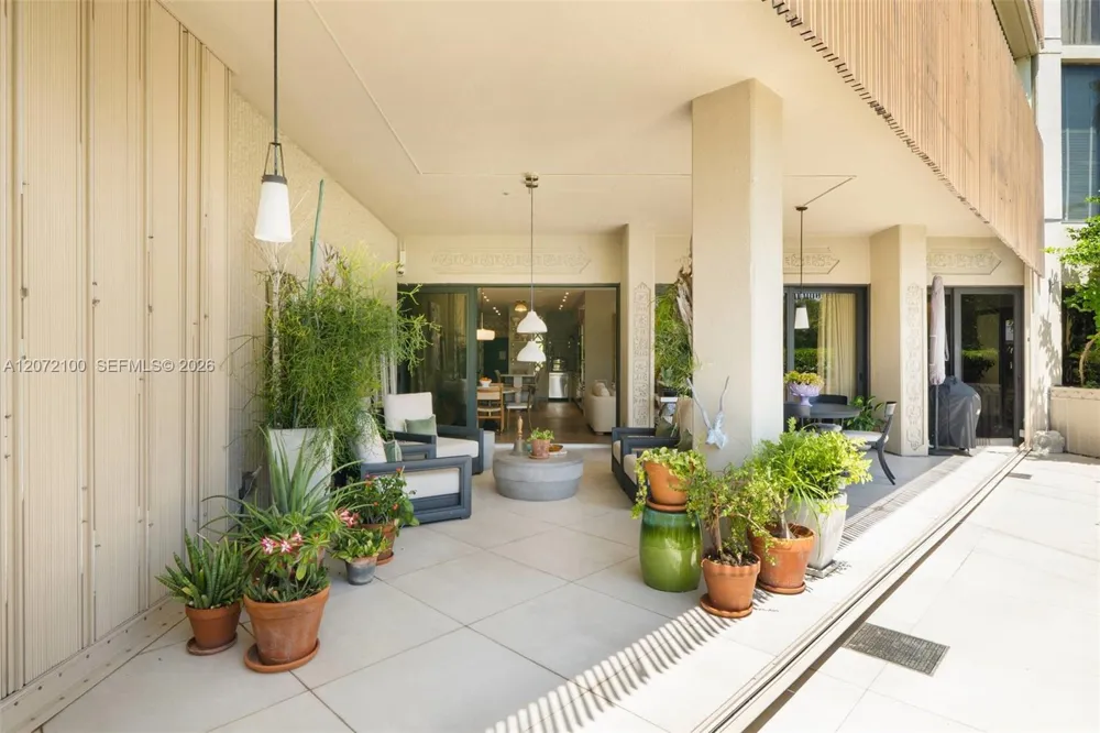 2901 S Bayshore Drive #1B Miami, FL 33133