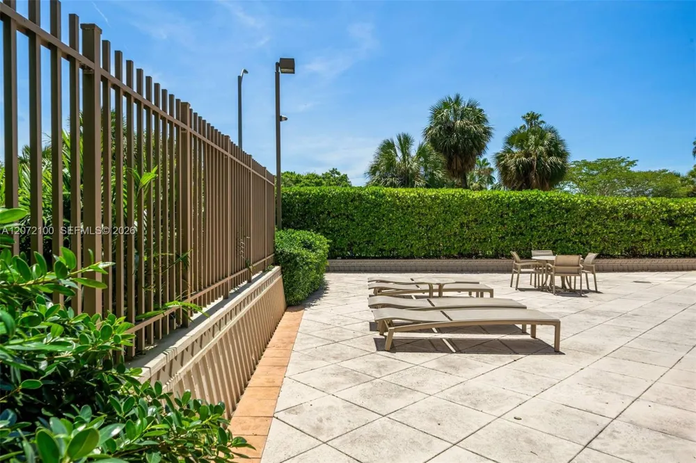 2901 S Bayshore Drive #1B Miami, FL 33133