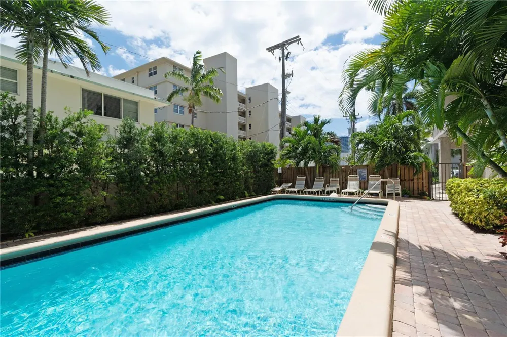 720 ORTON AVENUE #306 Fort Lauderdale, FL 33304
