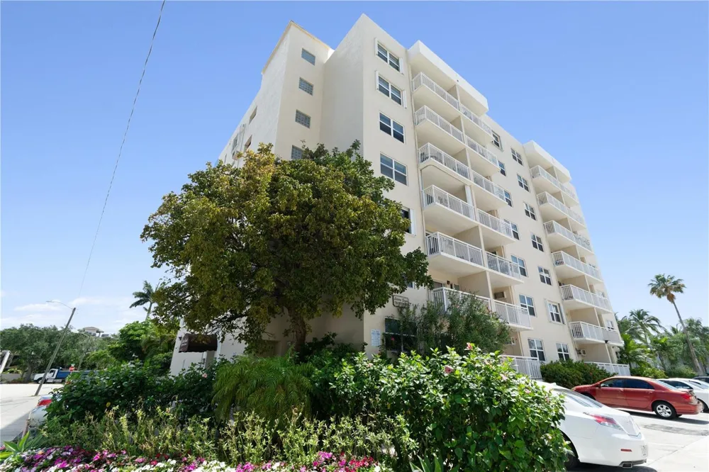 720 ORTON AVENUE #306 Fort Lauderdale, FL 33304