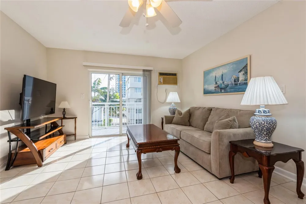 720 ORTON AVENUE #306 Fort Lauderdale, FL 33304