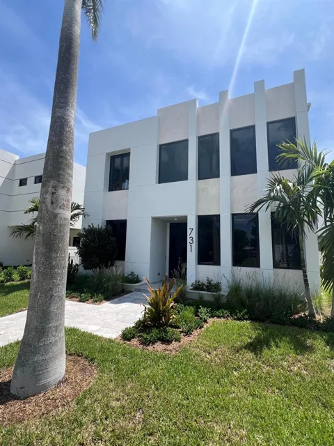 731 SE 4TH AVENUE