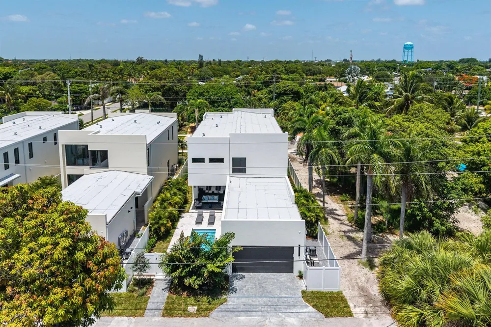 731 SE 4TH AVENUE Delray Beach, FL 33483