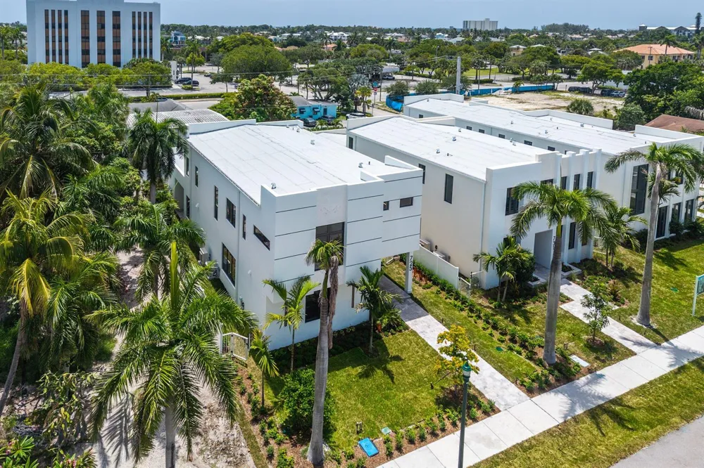 731 SE 4TH AVENUE Delray Beach, FL 33483