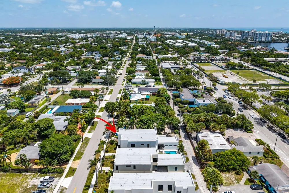 731 SE 4TH AVENUE Delray Beach, FL 33483