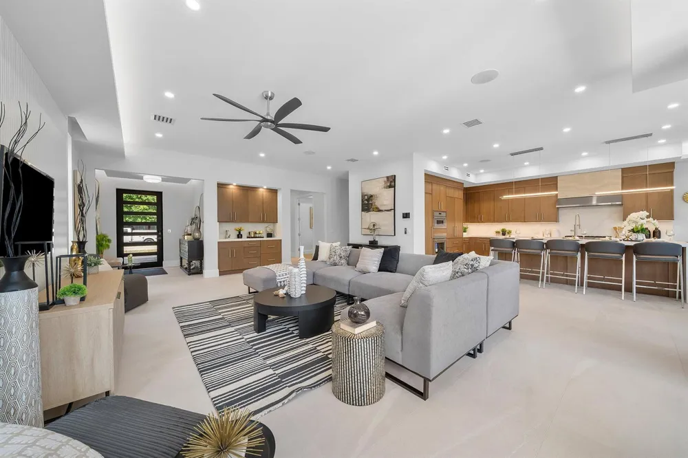 731 SE 4TH AVENUE Delray Beach, FL 33483