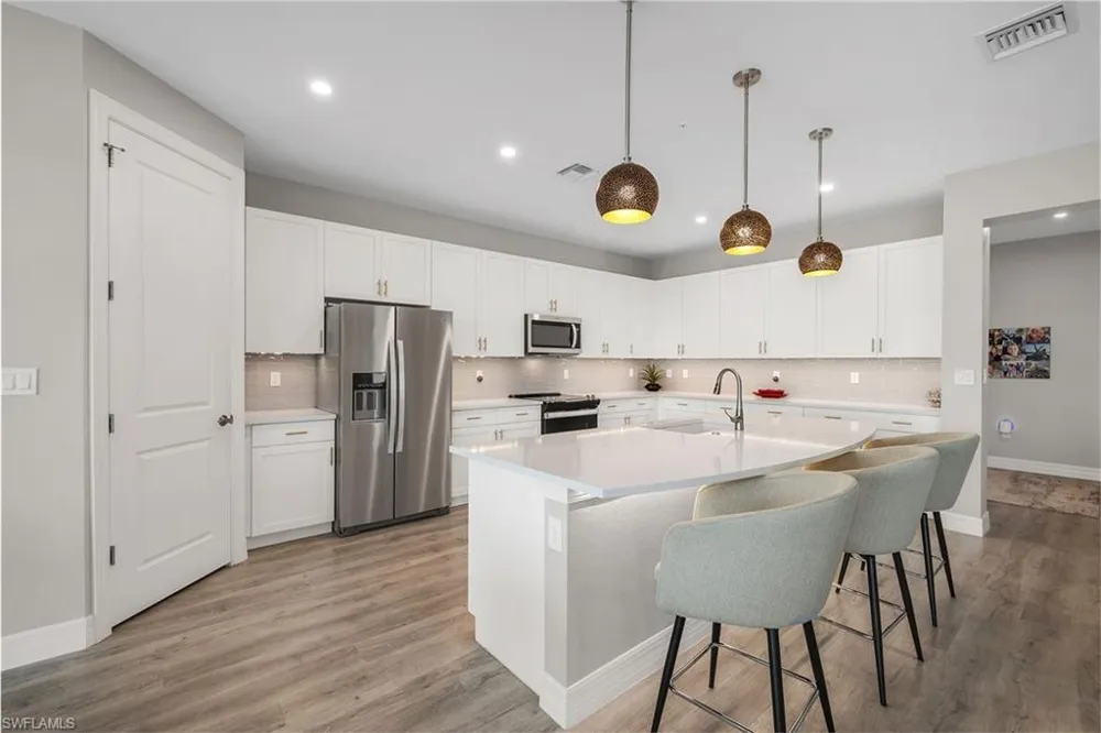 233 Indies Drive E #201 Naples, FL 34114