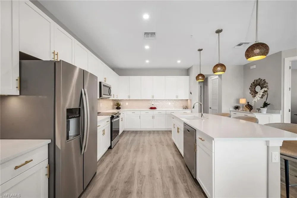 233 Indies Drive E #201 Naples, FL 34114