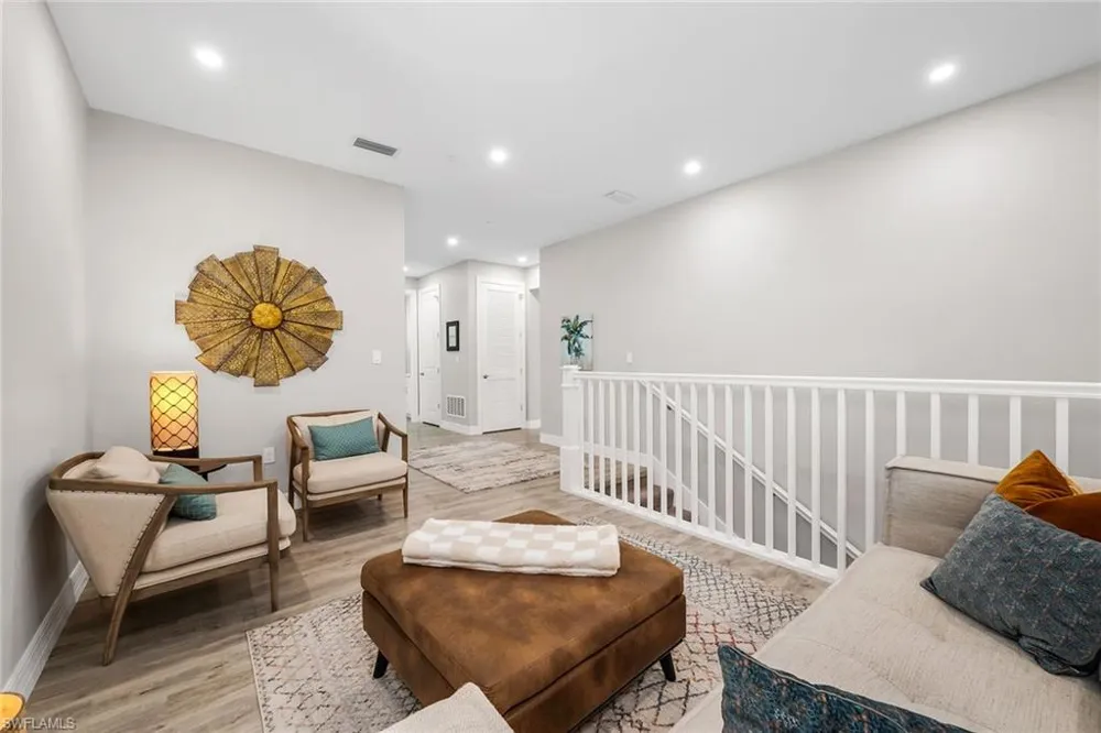 233 Indies Drive E #201 Naples, FL 34114