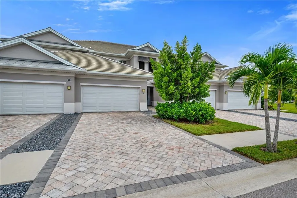 233 Indies Drive E #201 Naples, FL 34114