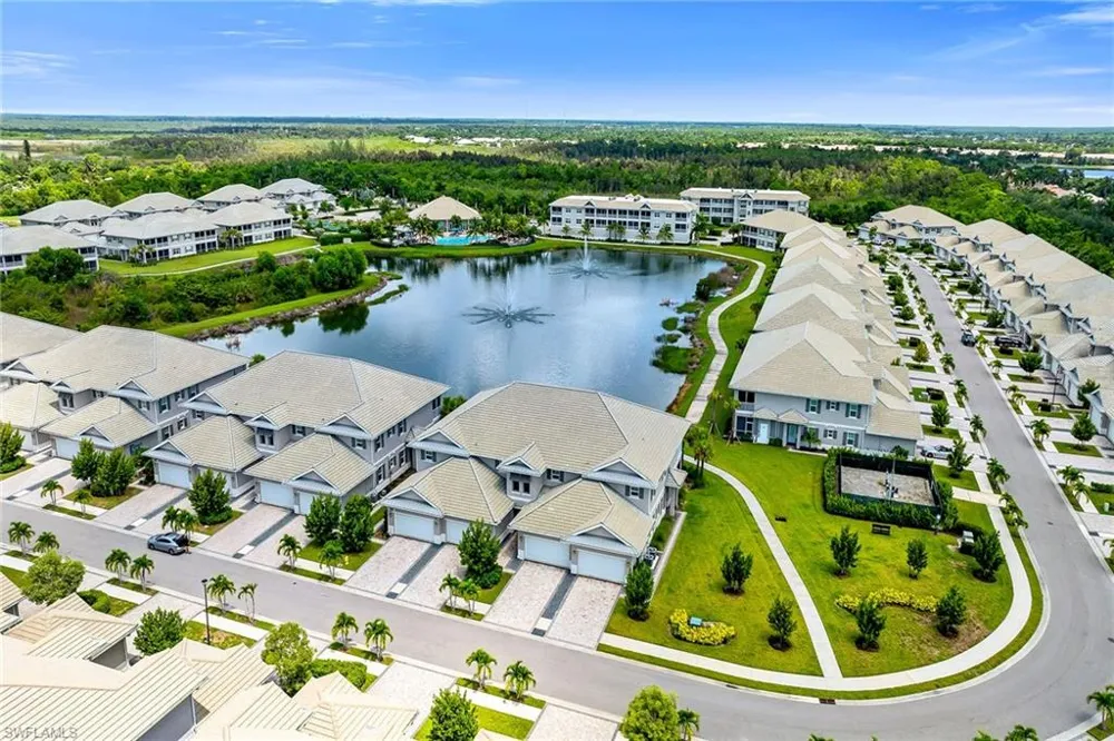 233 Indies Drive E #201 Naples, FL 34114
