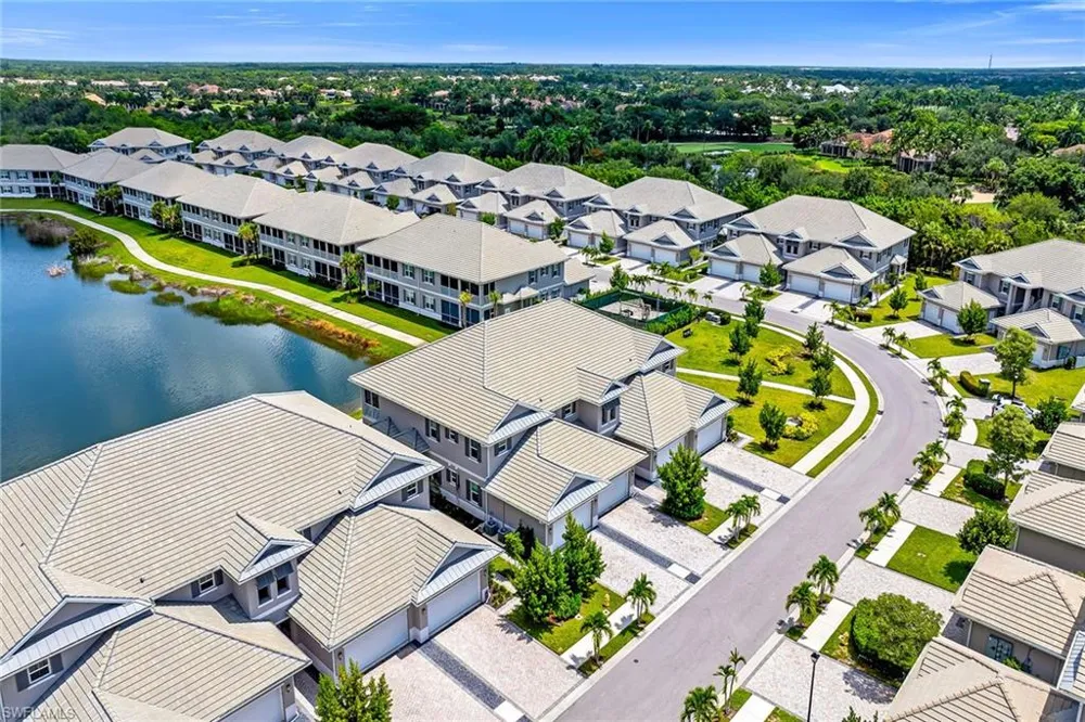 233 Indies Drive E #201 Naples, FL 34114