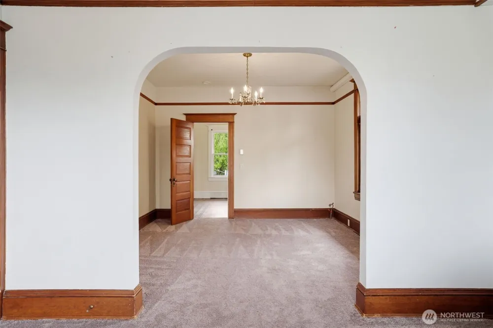 6238 Woodlawn Avenue Seattle, WA 98103