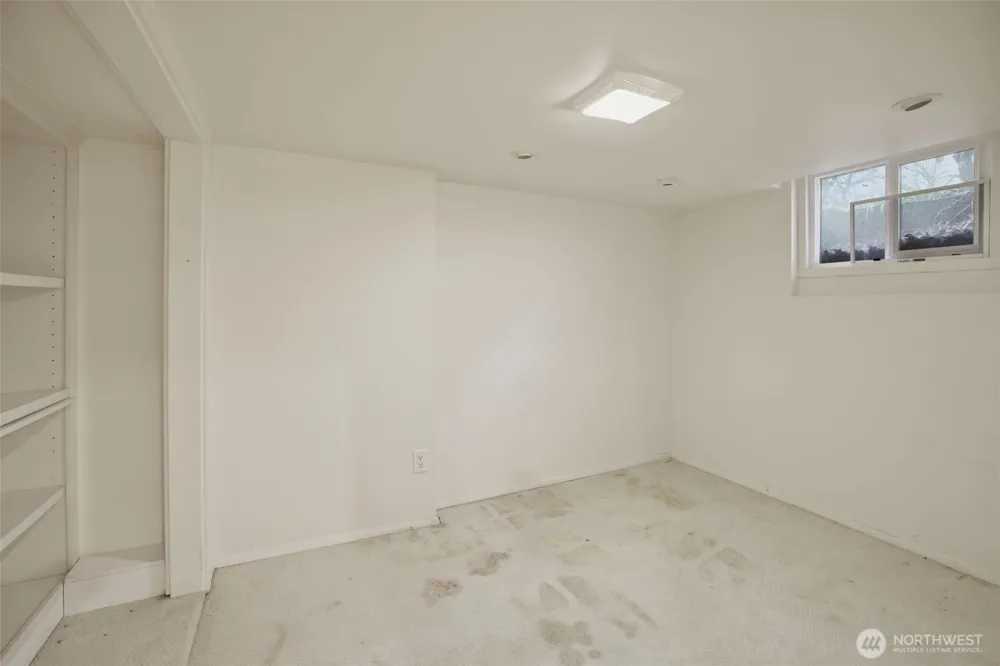 6238 Woodlawn Avenue Seattle, WA 98103