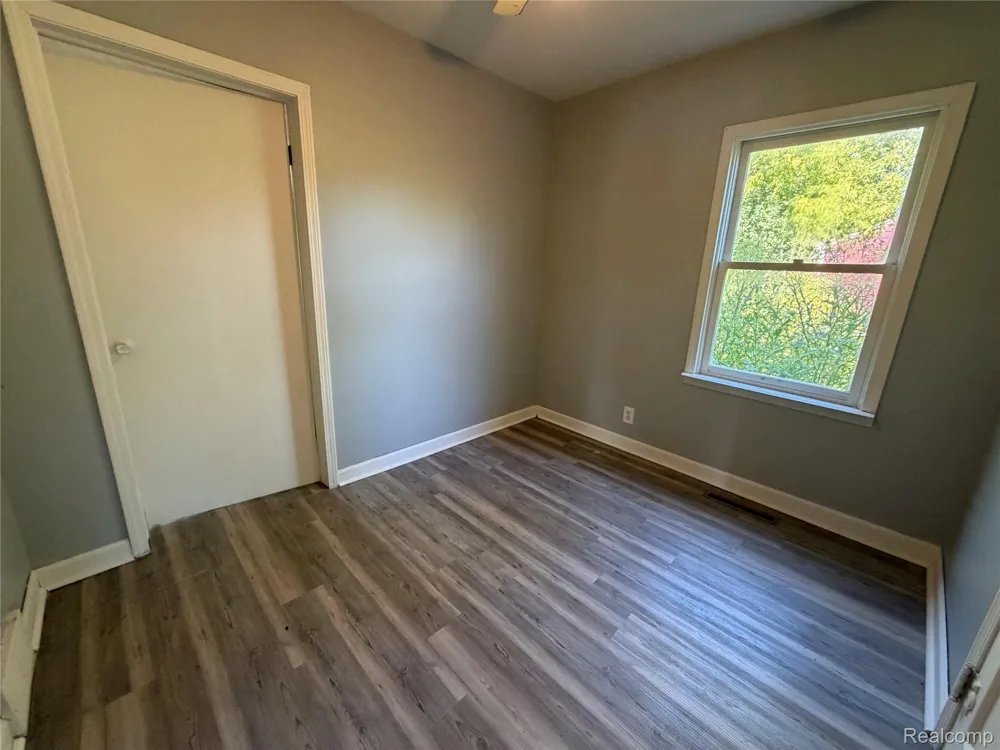 3320 Leith Street Flint City, MI 48506