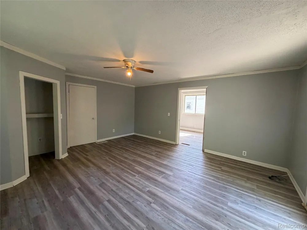 3320 Leith Street Flint City, MI 48506