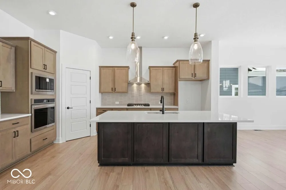 701 Robinson Farm Way Westfield, IN 46074