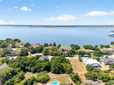 2275 Lafayette Landing