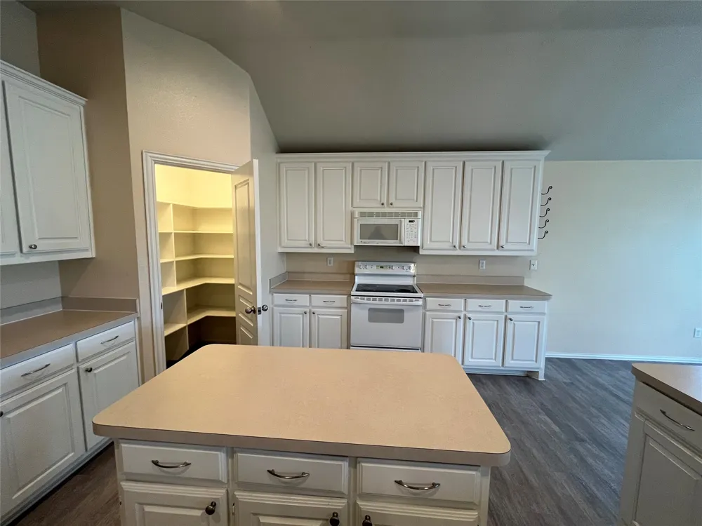 104 Cinnamon Court Weatherford, TX 76088