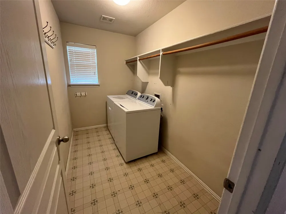 104 Cinnamon Court Weatherford, TX 76088