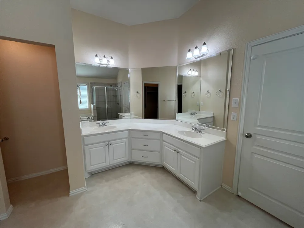 104 Cinnamon Court Weatherford, TX 76088