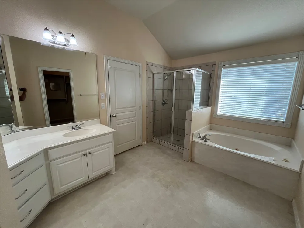 104 Cinnamon Court Weatherford, TX 76088
