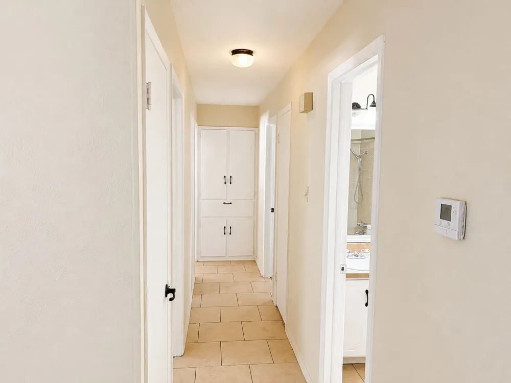 2025 Meadow Glen Irving, TX 75060