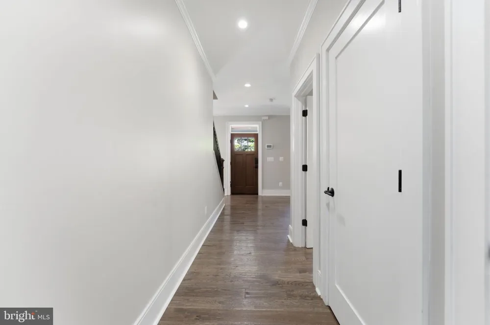 611 MISSISSIPPI AVENUE Silver Spring, MD 20910