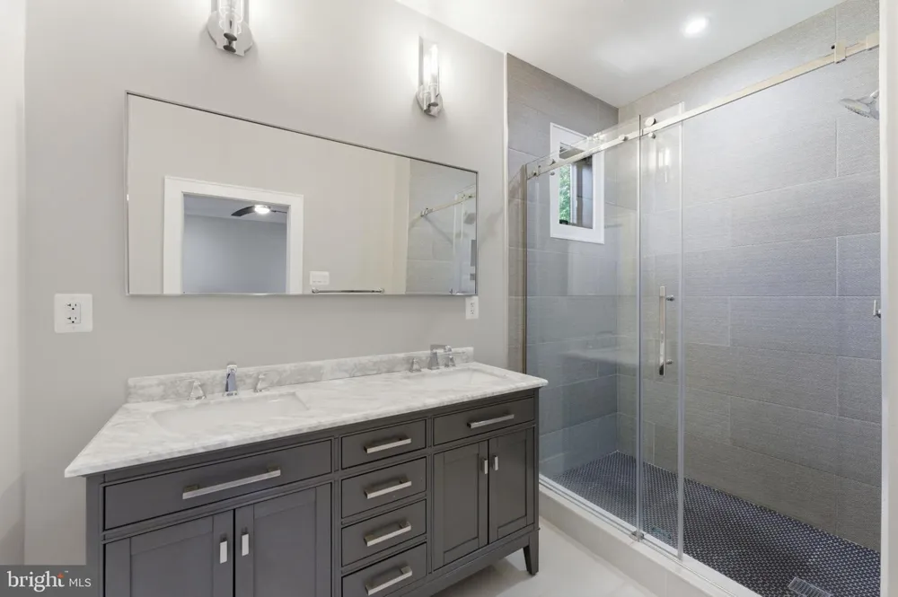 611 MISSISSIPPI AVENUE Silver Spring, MD 20910