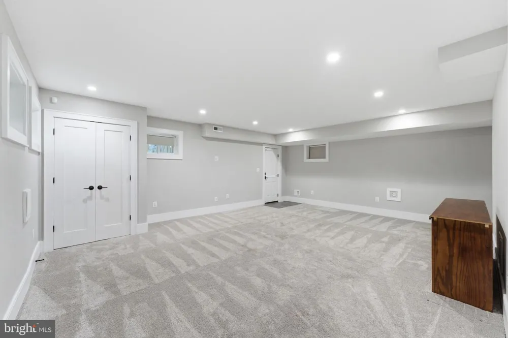 611 MISSISSIPPI AVENUE Silver Spring, MD 20910