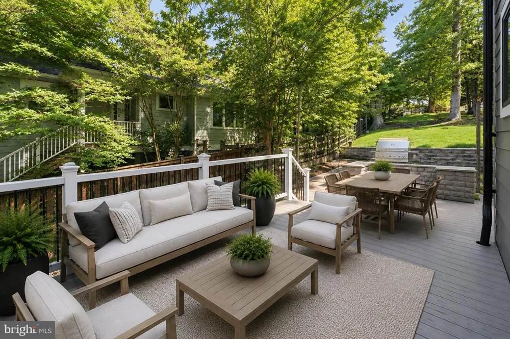 611 MISSISSIPPI AVENUE Silver Spring, MD 20910