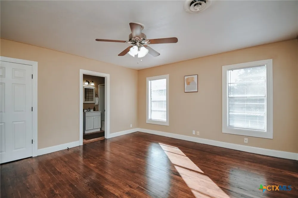 1503 E Virginia Avenue Victoria, TX 77901