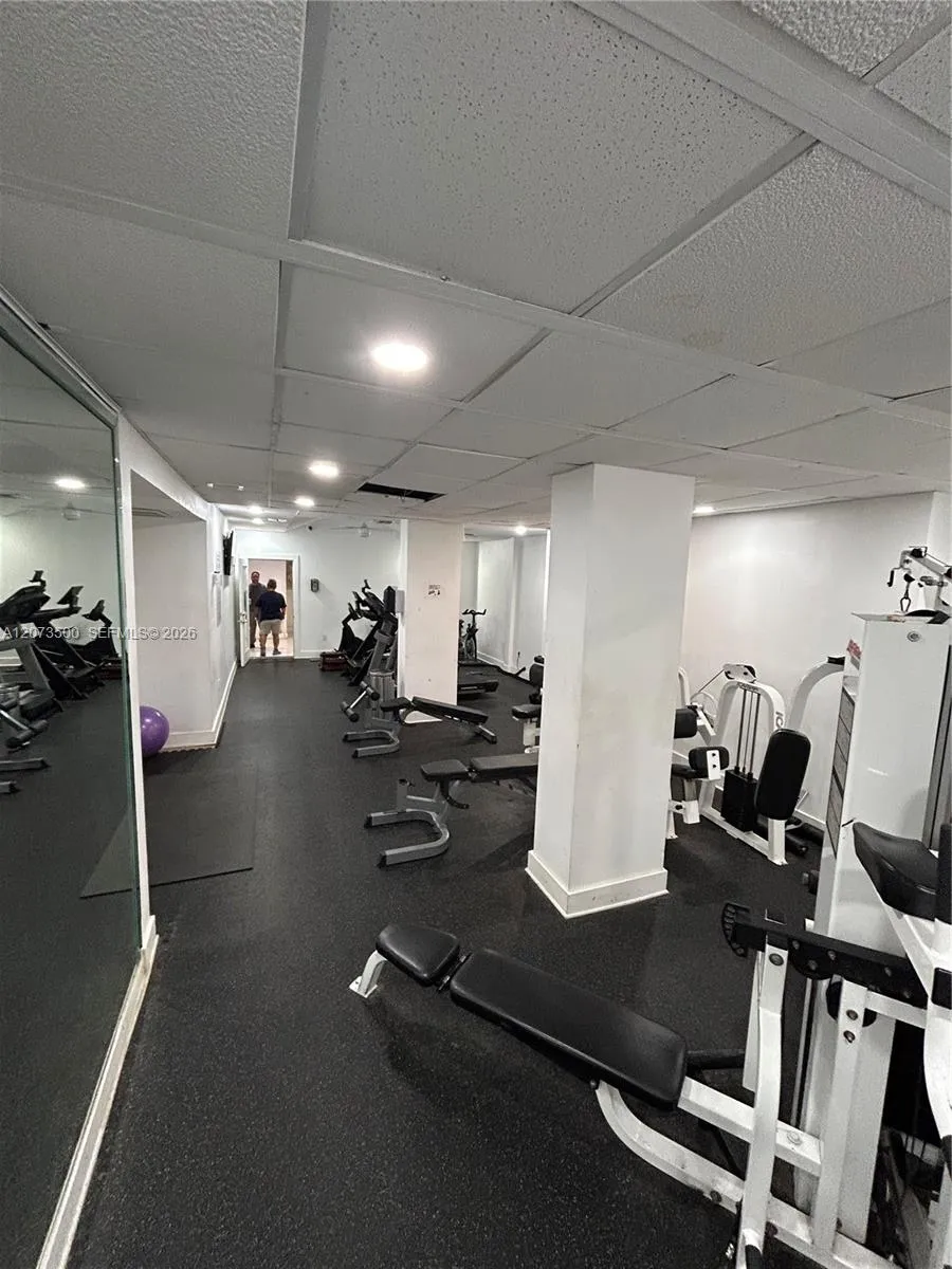 6450 Collins Ave #707 Miami Beach, FL 33141