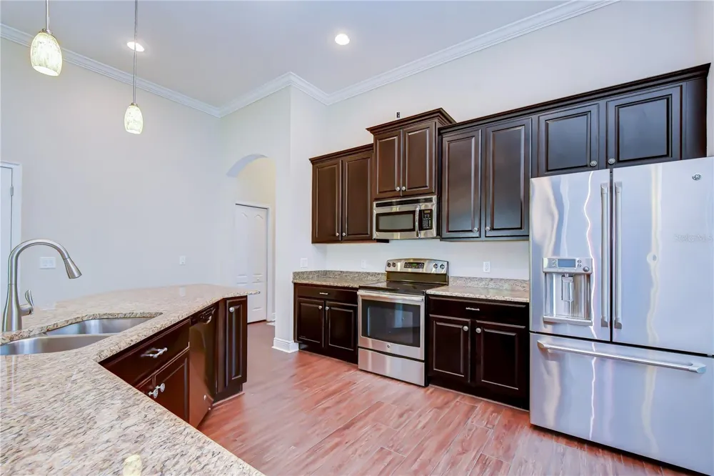 826 VINO VERDE CIRCLE Brandon, FL 33511