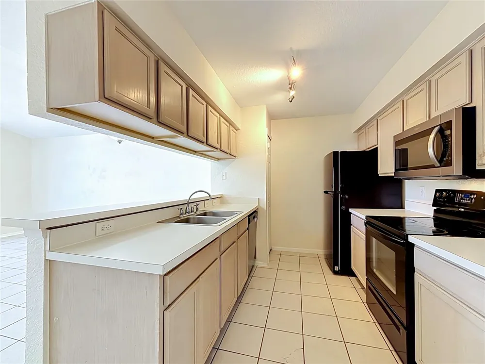 2332 PRIME CIRCLE #B Kissimmee, FL 34746