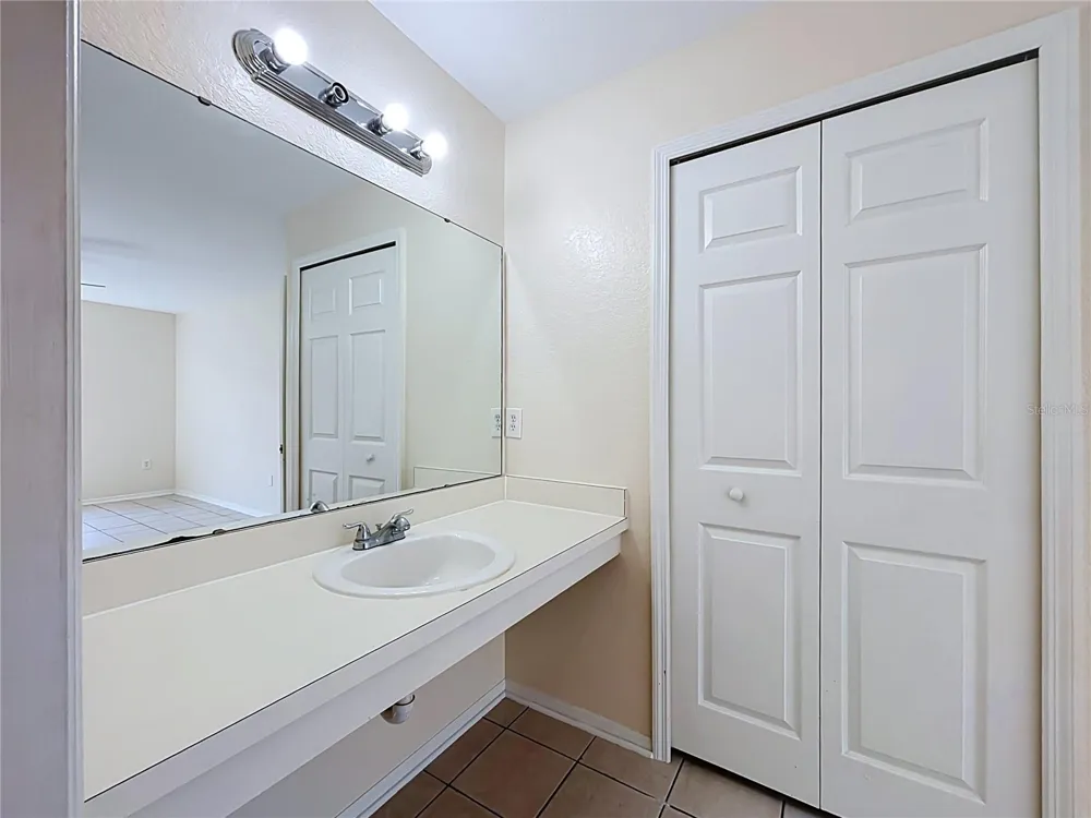 2332 PRIME CIRCLE #B Kissimmee, FL 34746