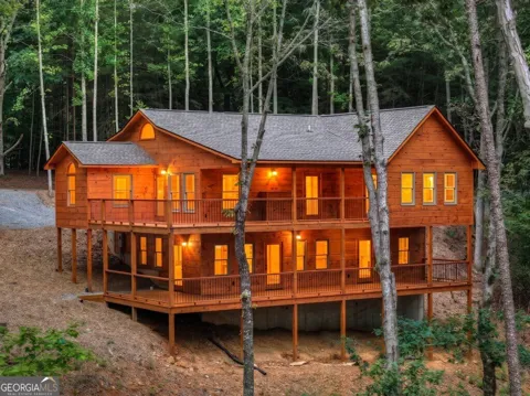 394 Blackberry CIR