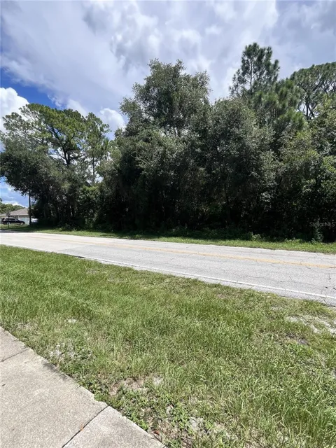 839 LARK COURT