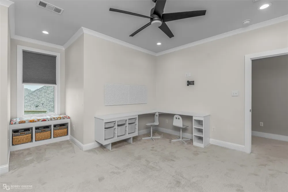 614 Corinth Circle Bossier City, LA 71111