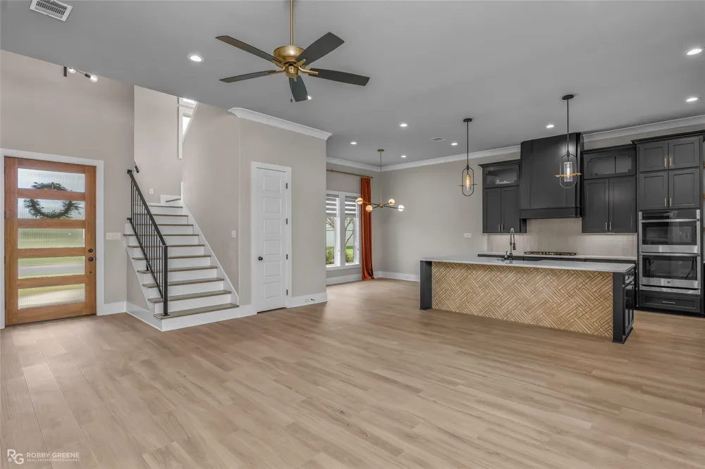 614 Corinth Circle Bossier City, LA 71111