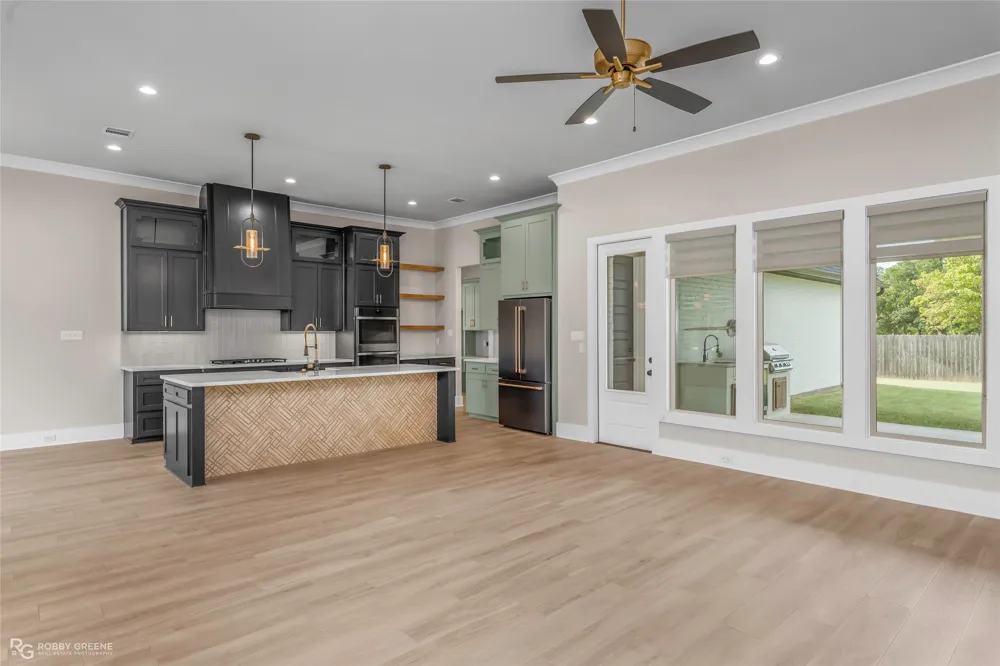 614 Corinth Circle Bossier City, LA 71111