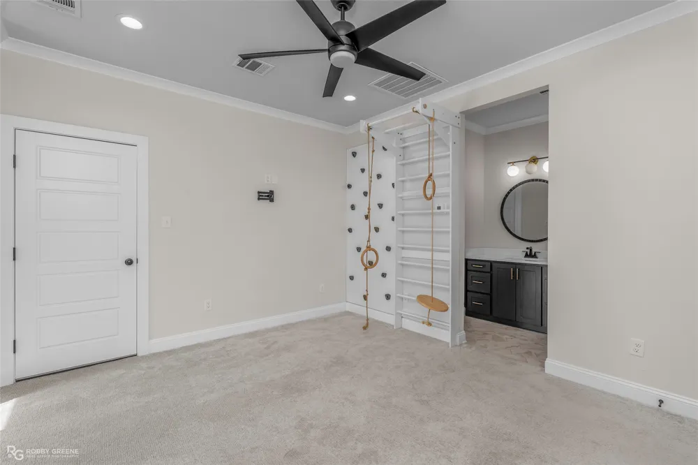 614 Corinth Circle Bossier City, LA 71111
